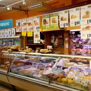 Vivi Minturno Scauri - Decò MArket - Banco frigo | viviminturnoscauri.it