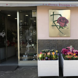 Vivi Minturno Scauri - La Rosa Rossa - Esterno | viviminturnoscauri.it